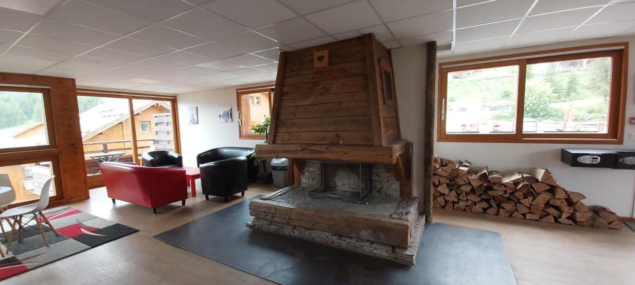 Appartement Locabed Le Hameau Des Ecrins à Puy-Saint-Vincent Extérieur photo